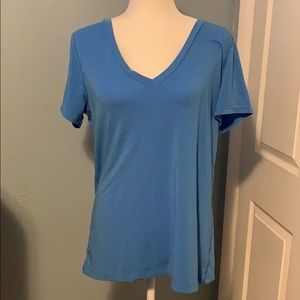 Gapfit v neck t-shirt